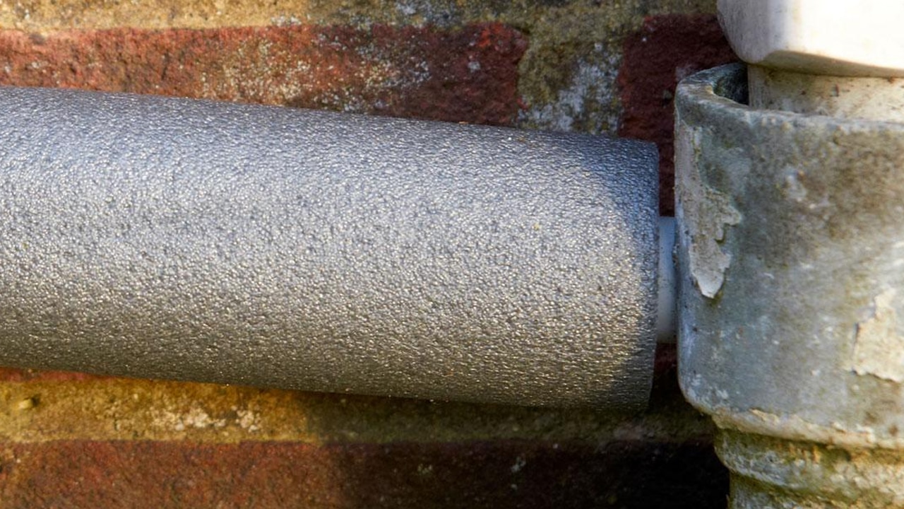 How to fix a frozen boiler condensate pipe | Viessmann UK